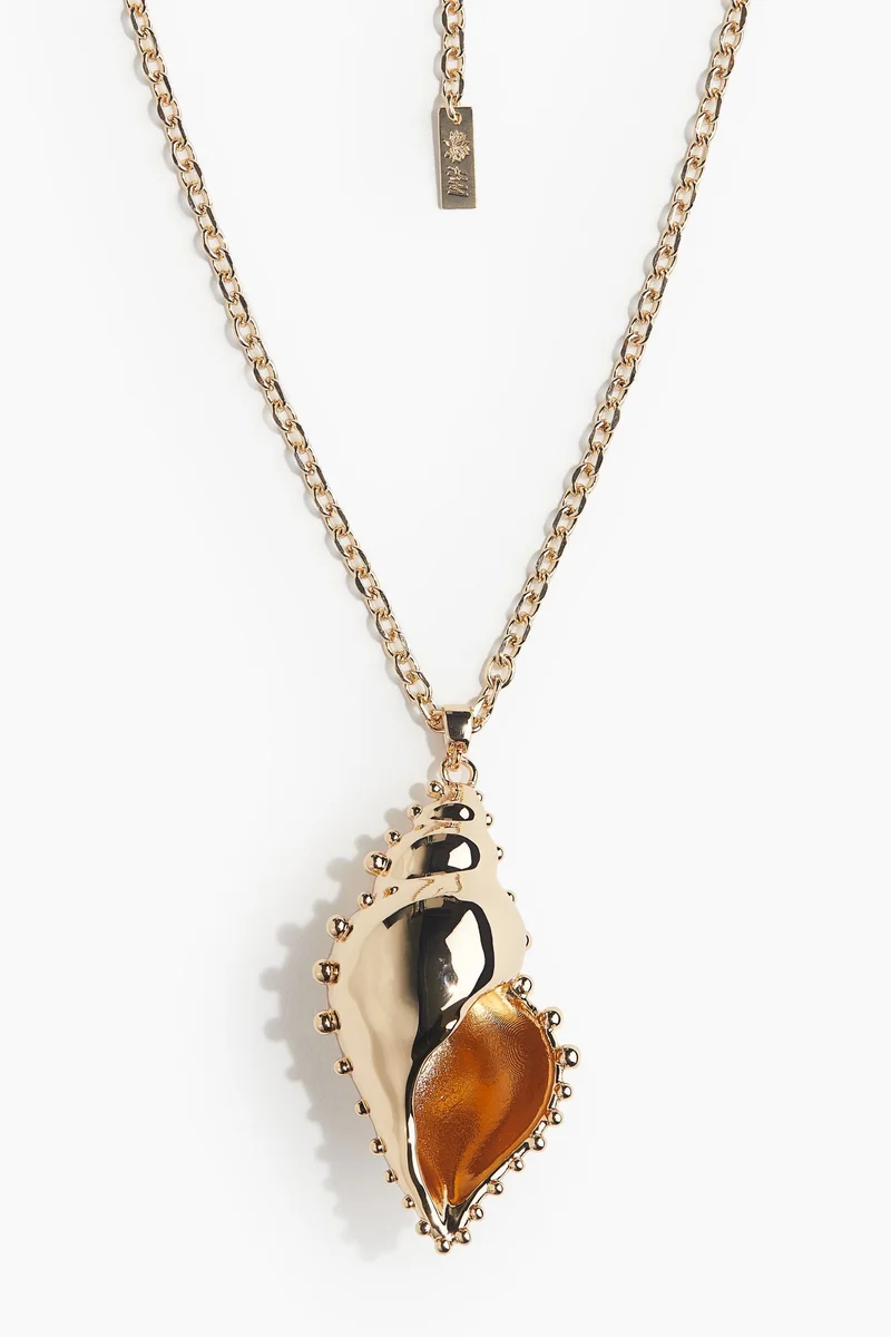 H&M Seashell-pendant necklace